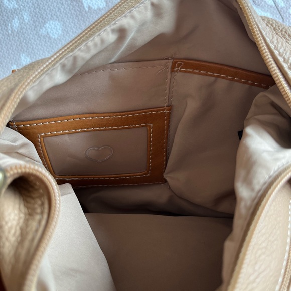 Giani Bernini Genuine Leather Purse, tan and beige with gold hardware - Picture 5 of 7